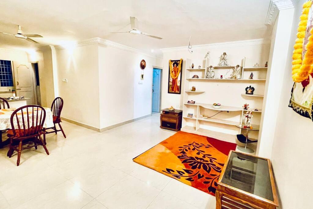 Shanthi Home Stay Puttaparthi Εξωτερικό φωτογραφία